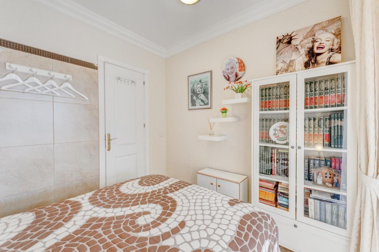 Beautiful Apartment In Terrazas Del Duque I アデヘ エクステリア 写真