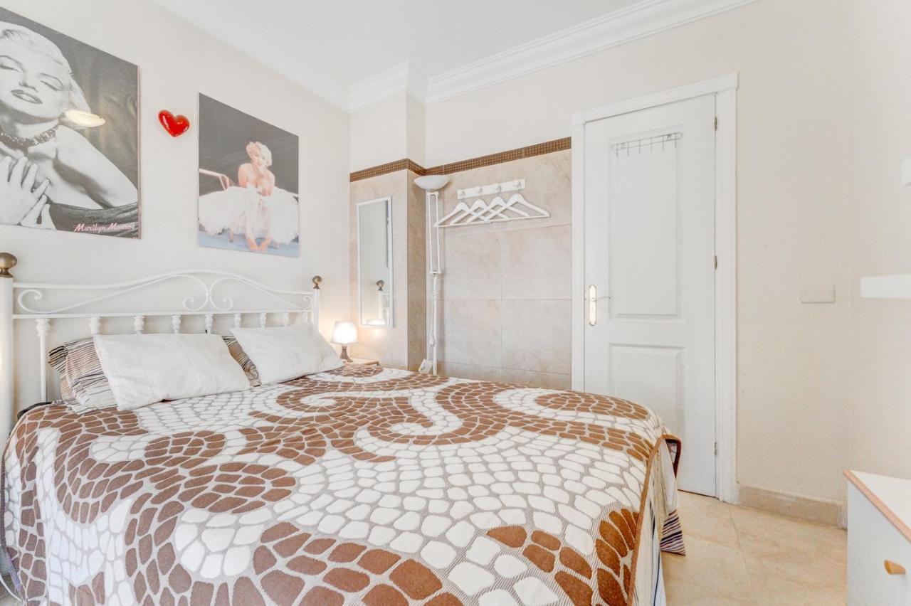 Beautiful Apartment In Terrazas Del Duque I アデヘ エクステリア 写真